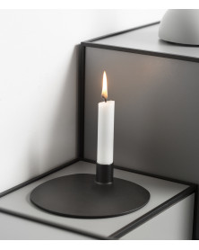 Lysestage i sort metal