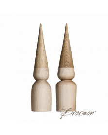 by brorson nisser i lyst træ