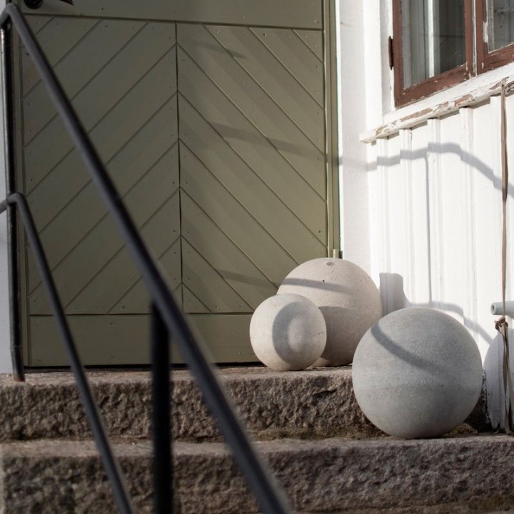 Betonkugler til dekoration udendørs
