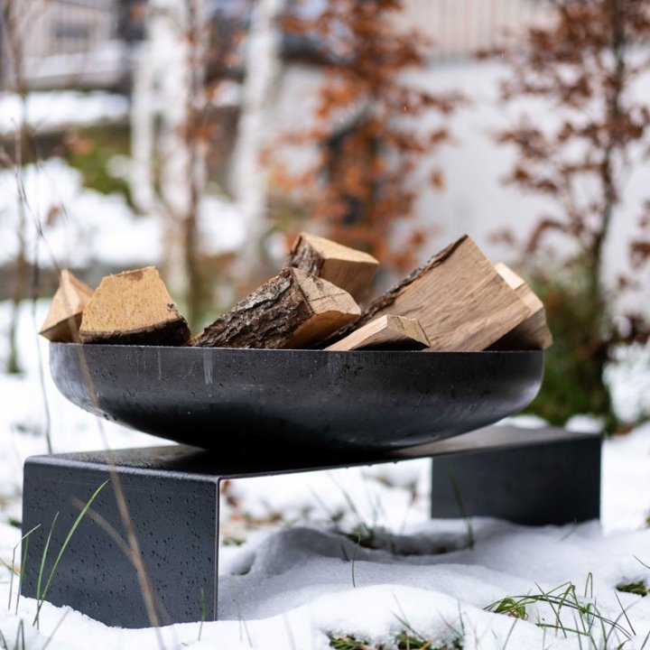 Bålfad og grillsted i jern fra raumgestalt