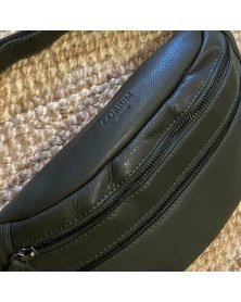 Leather by Corium Bæltetaske i Olivengrønt Læder