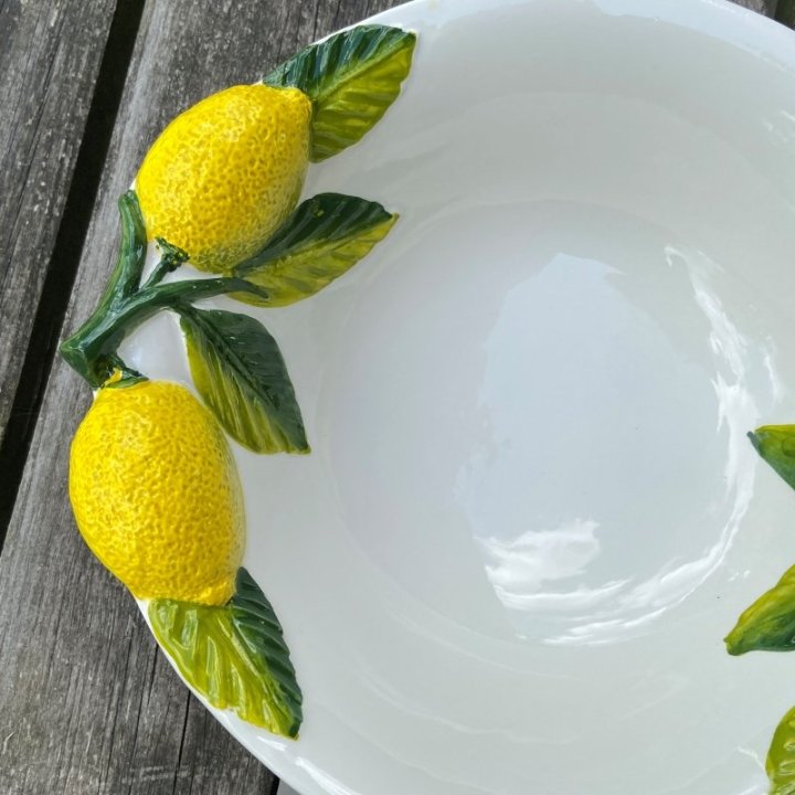 Skål med citroner