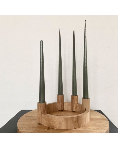 Lysestage og Adventsstage i Eg. Stilrent Dansk Design