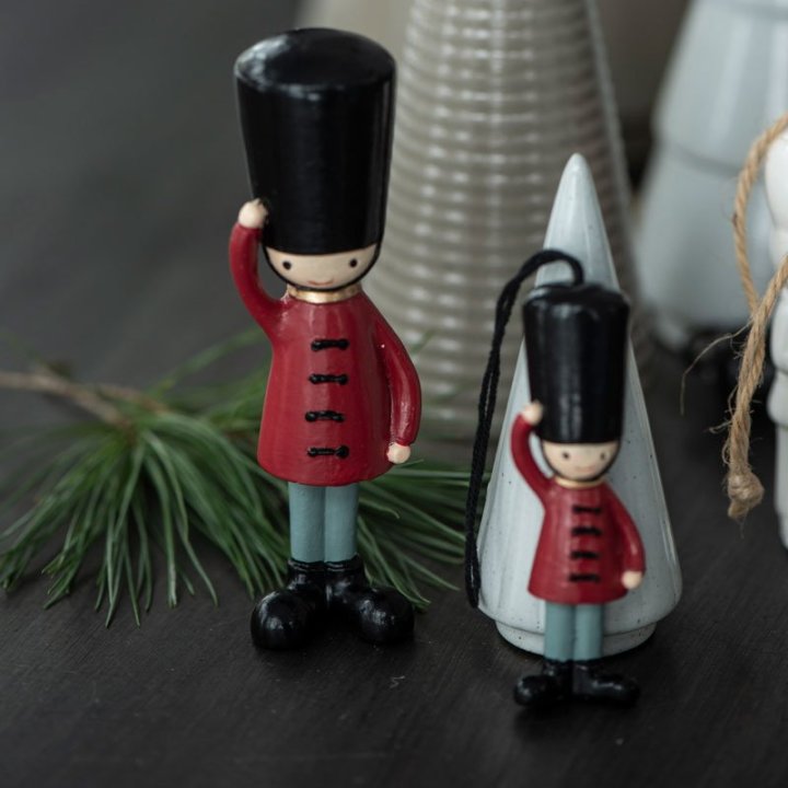 Små juletræer i keramik tilbud