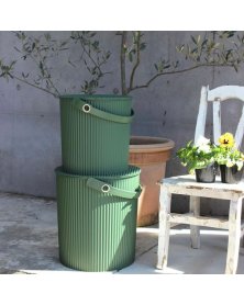 Grønne plasikspande med låg