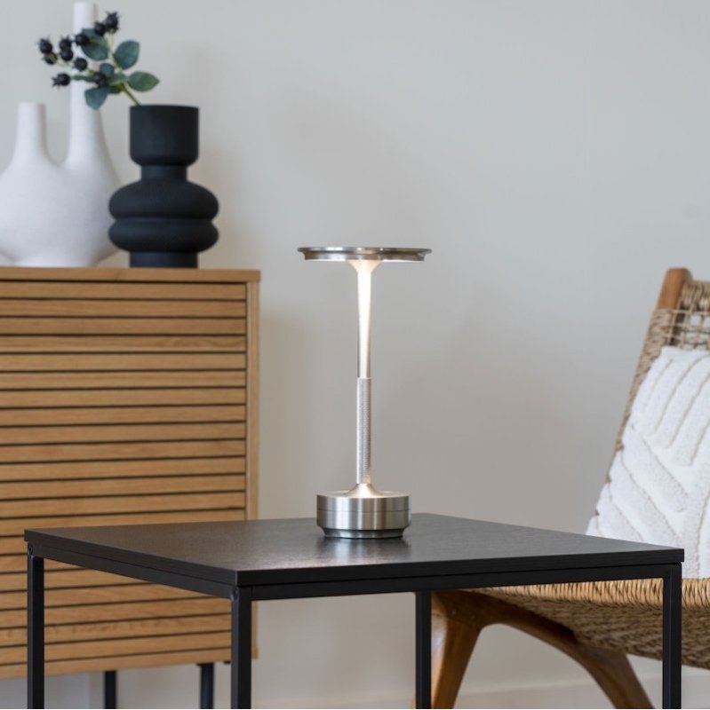 Ledningsfri bordlampe tilbud