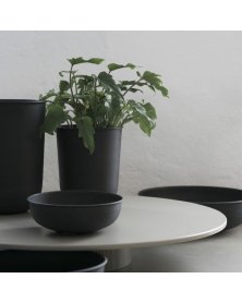 Sort urtepotte tilbud