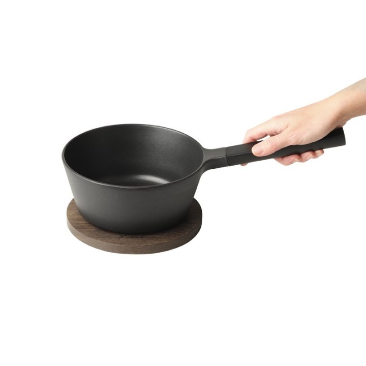 Magnetisk bordskåner